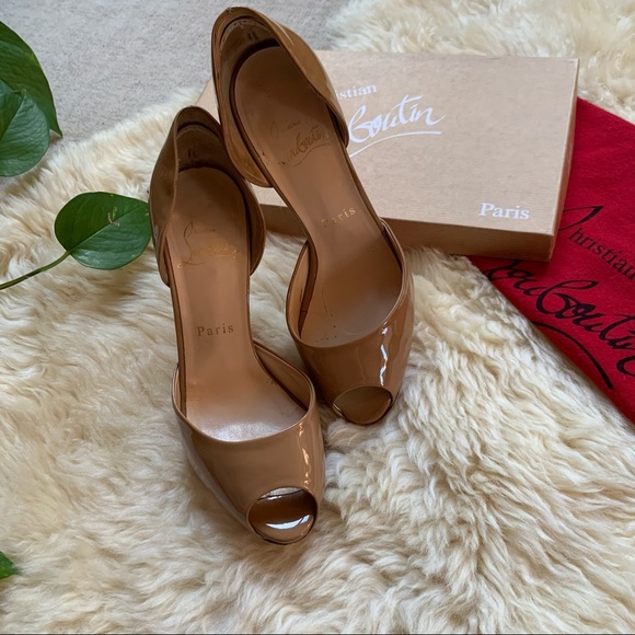 Christian Louboutin Madame Claude Nude Peep Pump - Picture 3 of 13